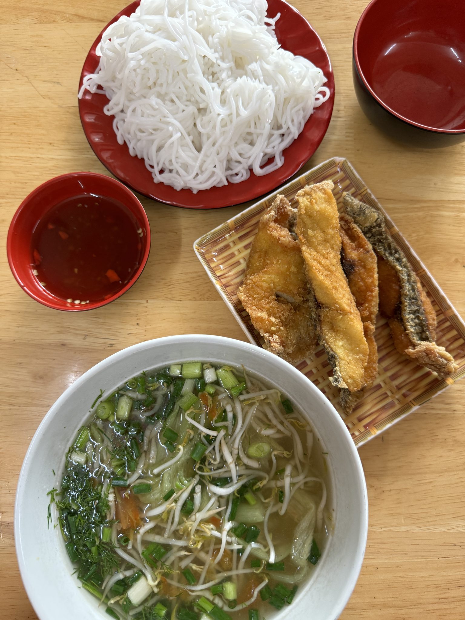 Bún cá chấm